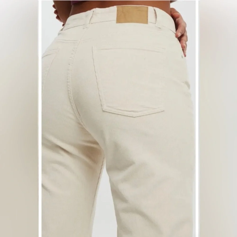Cotton On Women's porcelain cream Cord Wide-Leg corduroy Jeans pants size 18 new
